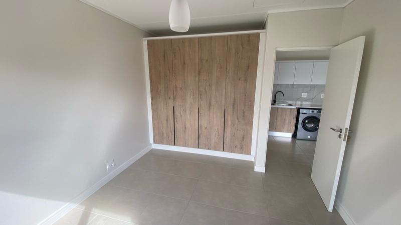 To Let 1 Bedroom Property for Rent in Richwood Western Cape